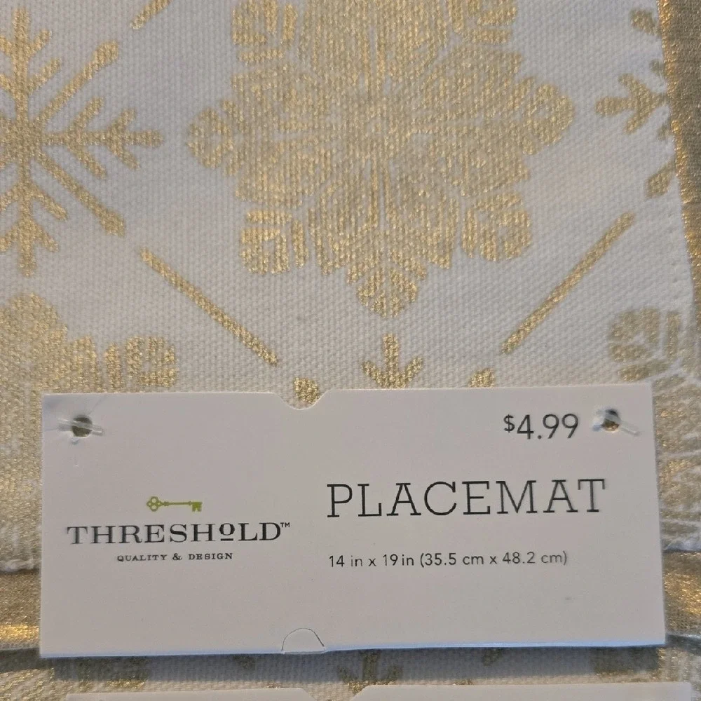 Christmas in July! Threshold Gold White Snowflake Placemats Set of 5 Holiday